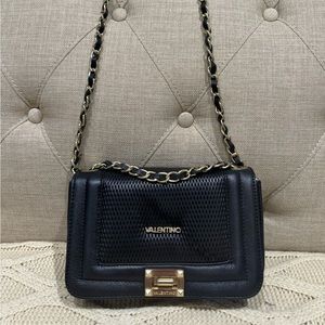 Valention crossbody